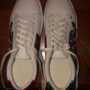 Gucci white bottems😍😍😍